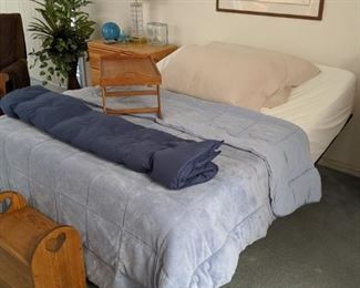 Queen power adjustable bed