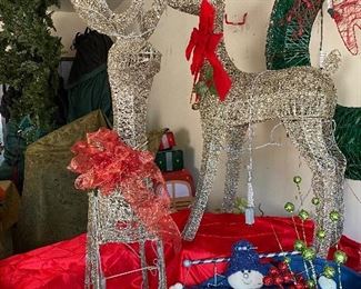 Pair large Christmas reindeer