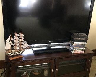 Sony 52in and tv stand 