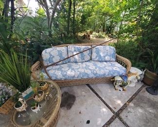 fabulous heavy rattan patio sofa, love seat and chair set