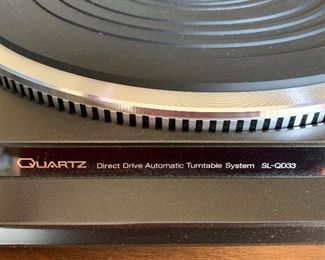 Technics Turntable SL-QD33