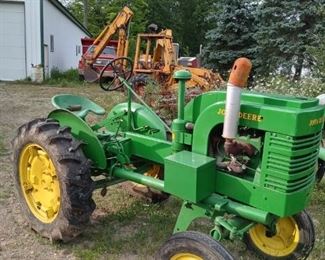 John Deere LA