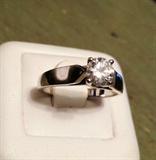 .75ct diamond and 14kt ring