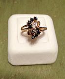 Sapphire & diamond 10kt ring