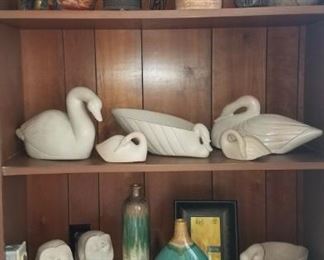 Much collectible pottery