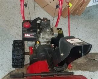 Troy Bilt snowblower 24" 2 stage