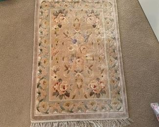 2' X 3' Chinese Silk Carpet