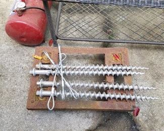 Spikes for large tent