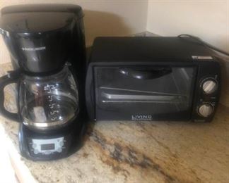 Black Decker 12 Cup Coffee Maker  Toaster Oven