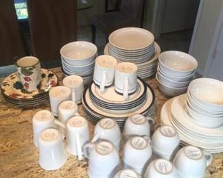 Kitchen Dishware Sets