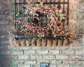 Outdoor Wall planter  ~  Wreath