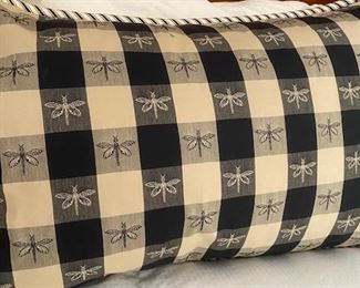 Custom made pillow shams