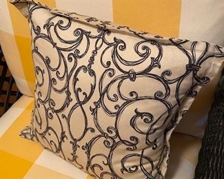 So many toss pillows!