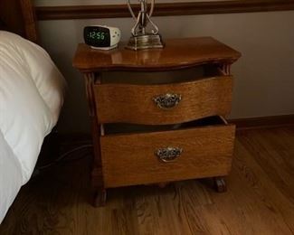 Two matching nightstands and lamps