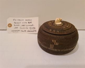 Lot 11 Eskimo Baleen Basket Bear Finial, Abe Simmons 1945 Collection of Ralph Woodworth 4.5 x 3" H 