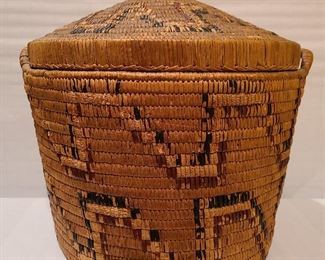 Lot 25 Fraser River Basket Cedar root black and red cherry bark 18 x 18 1920s