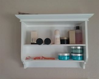 Bath cabinet