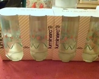 Drinking glasses sets