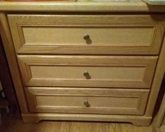 3-drawer dresser