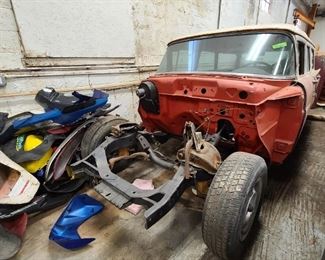 '58 FORD COUNTRY SEDAN WAGON- SOLID BODY (2 OTHER '58'S WERE PARTS FOR THIS)