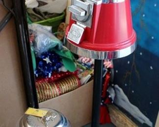 Beaver 15 Inch Gumball Machine With Key And 41 Inch Gumball Machine With Metal Stand And Key