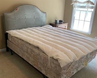 Queen size bed, Ballard headboard