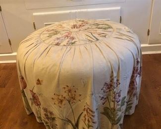 $40 Ottoman needs reupholstered by Key City