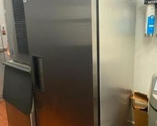 2018 Single door upright reach on stainless steel freezer
True model T-23F-HC