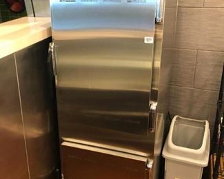 2018 2 compartment holding cabinet
Alto Shaam model 1000-UP