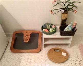 Foot saver, retro weighing scale, bath items 
