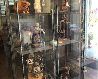 Glass showcases
Kachina dolls