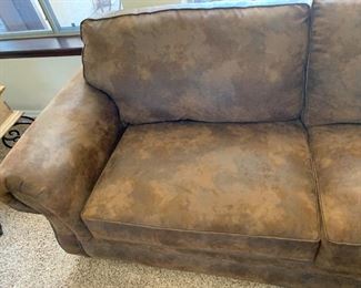 Broyhill Rustic Faux Leather/Suede Nailhead Sofa/Couch 37x92x38in HxWxD