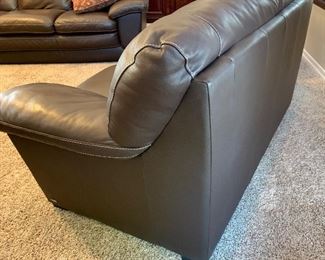 Natuzzi Editions Contemporary Leather Loveseat Sofa Couch Dark Chocolate 37x70x36in HxWxD