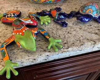 3pc Mexican Pottery TALAVERA 2 frogs & turtle Largest 11in long