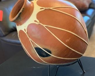 #2 Mexican Decor Tarahumara pottery w/ Stand Oblong 18x15x18in HxWxD