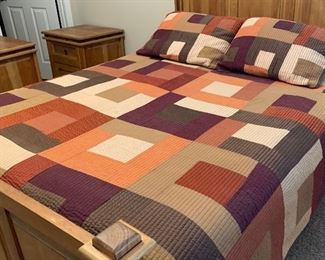 #1 Mexican Rustic Queen Bed w/ Sealy Pillow Top Mattress 64x61x87in HxWxD