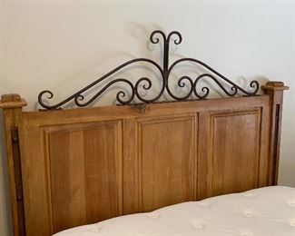 #1 Mexican Rustic Queen Bed w/ Sealy Pillow Top Mattress 64x61x87in HxWxD