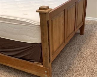 #1 Mexican Rustic Queen Bed w/ Sealy Pillow Top Mattress 64x61x87in HxWxD