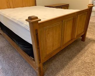#2 Mexican Rustic Queen Bed w/ Sealy Pillow Top Mattress 64x61x87in HxWxD