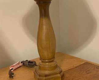 2pc Lamps Pair 27in H x 15in diameter