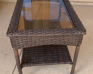 All weather Patio Table 20x21x33in HxWxD