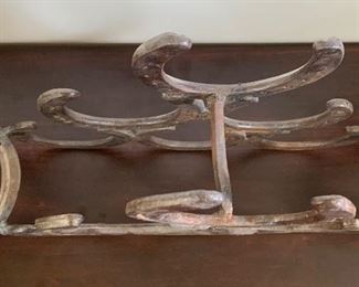 Rustic Reclaimed Horseshoe Wine Holder 15x19.5x4.5in HxWxD