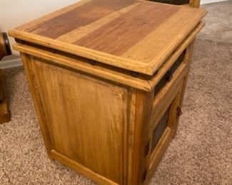 Rustic Mexico wood w/metal inserts nightstands pair 22x21x28 x2 HxWxD