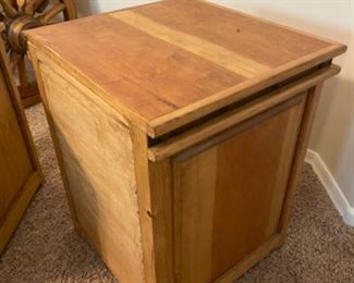 Rustic Mexico wood w/metal inserts nightstands pair 22x21x28 x2 HxWxD