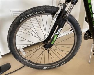 Trek 3500 3-Series Mountain Bike 18”