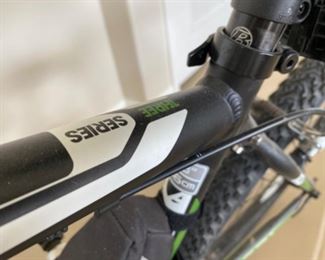 Trek 3500 3-Series Mountain Bike 18”