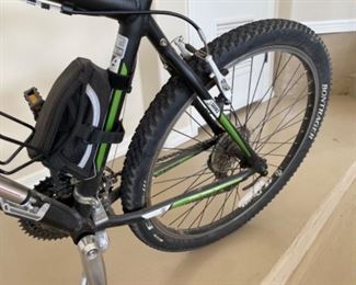 Trek 3500 3-Series Mountain Bike 18”