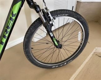 Trek 3500 3-Series Mountain Bike 18”