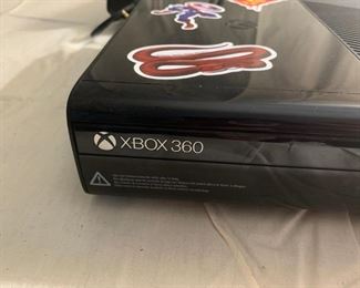 CF-72- $90  XBOX 360 E with Power Cable and Controller