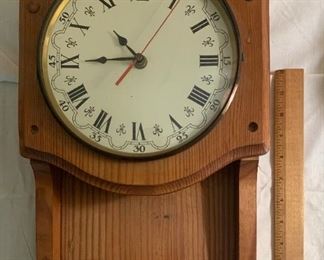 CF-109- $40  Chime Clock